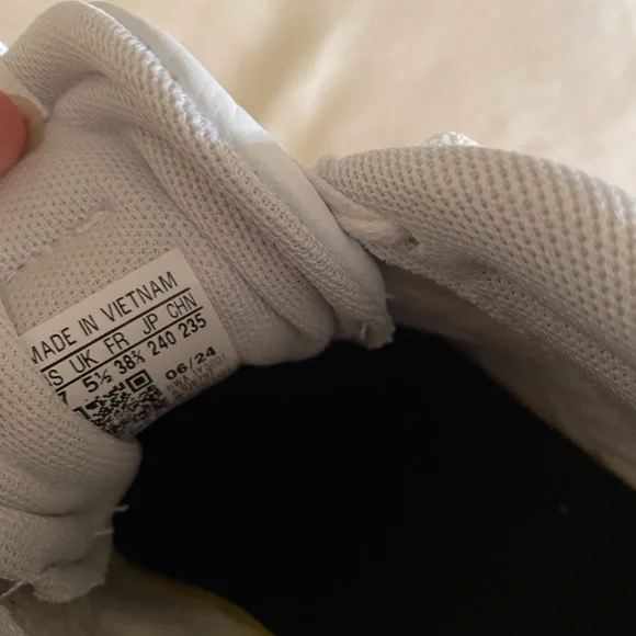 Adidas Women's White and Black Sneakers with Brown Sole - Picture 5 of 5